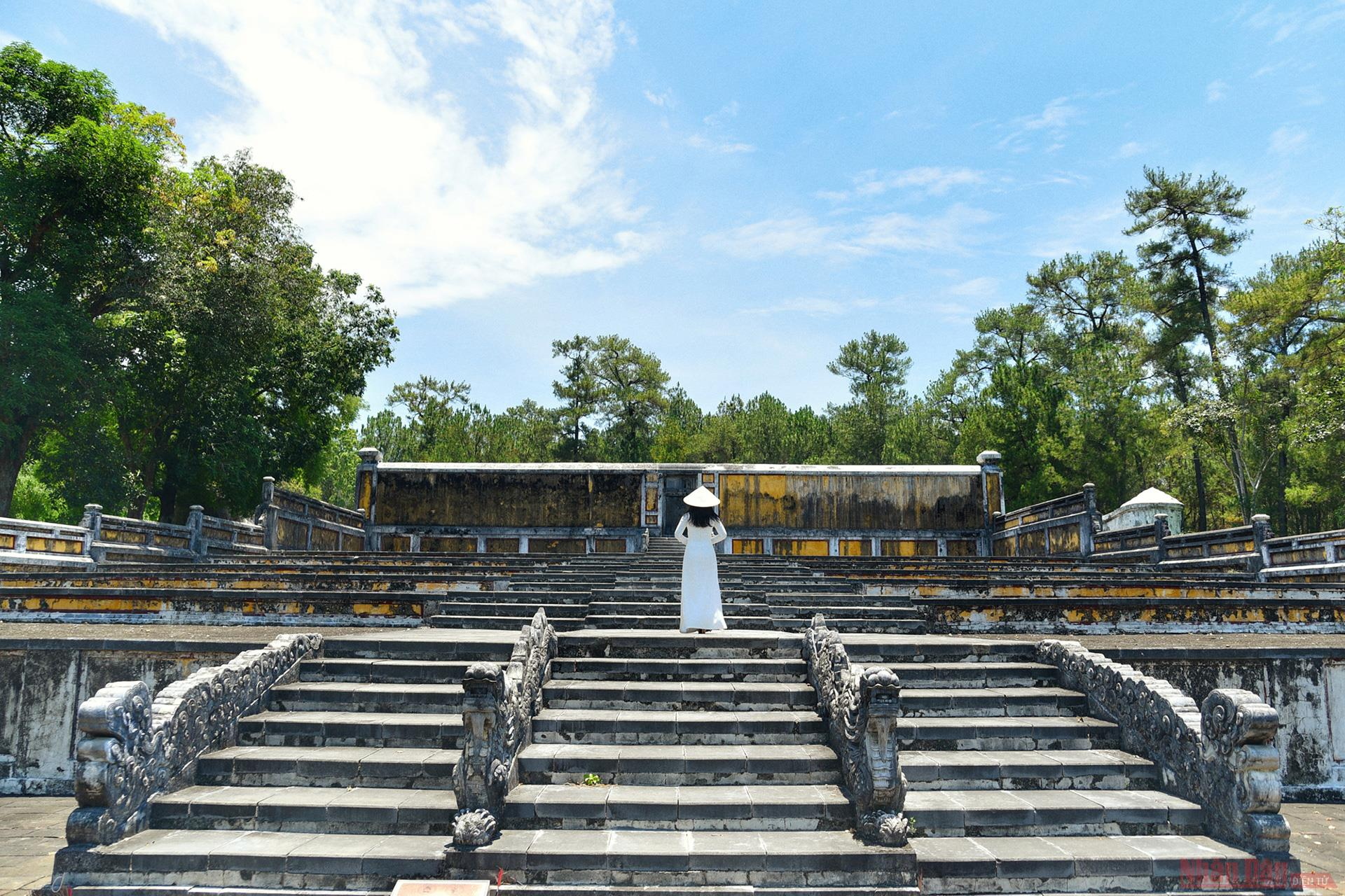 Gia Long Tomb, the solemn resting place of Nguyen Dynasty’s first Emperor 0330 8